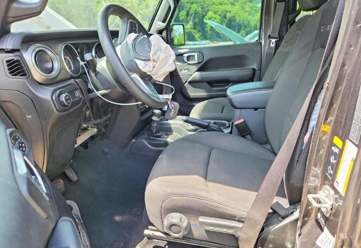 Salvage 2023 Jeep Gladiator Overland in Gray
