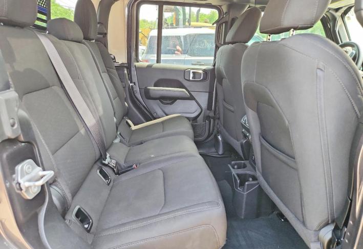 Salvage 2023 Jeep Gladiator Overland in Gray