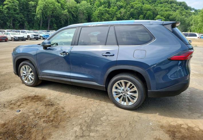 Salvage 2026 Toyota Grand Highlander Platinum in Blue