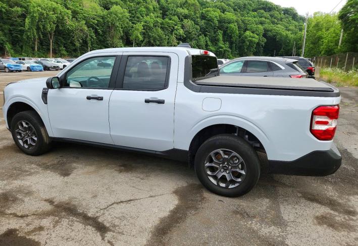 Salvage 2025 Ford Maverick Xlt in White