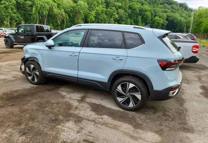 Salvage 2026 Volkswagen Taos Se in Blue