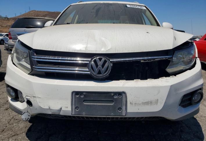Salvage 2012 Volkswagen Tiguan Se in White