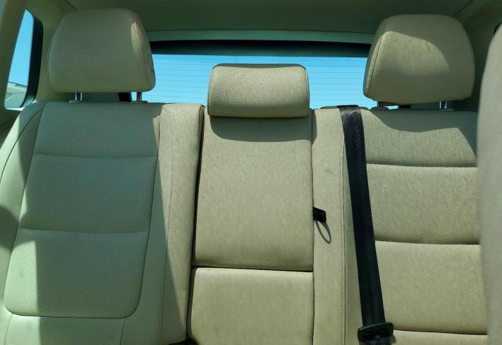 Salvage 2012 Volkswagen Tiguan Se in White