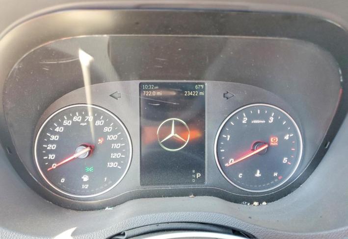 Salvage 2025 Mercedes-benz Sprinter 2500 Delivery Van in White