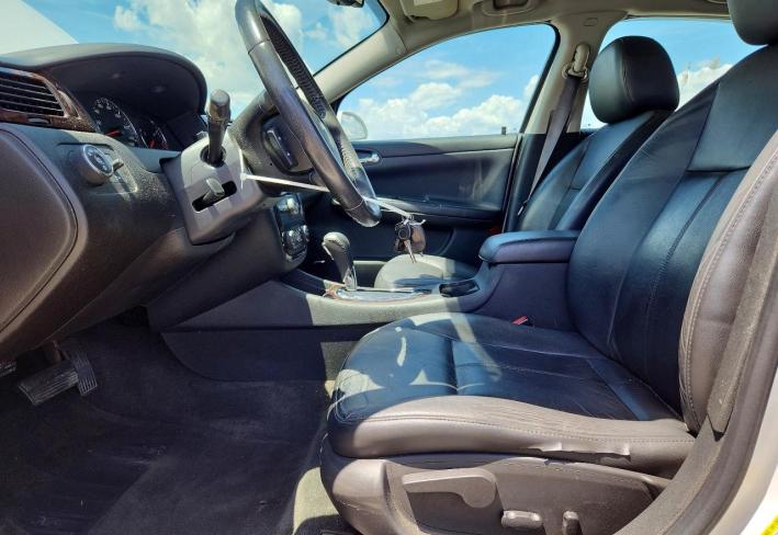 Salvage 2012 Chevrolet Impala Ltz in Белый