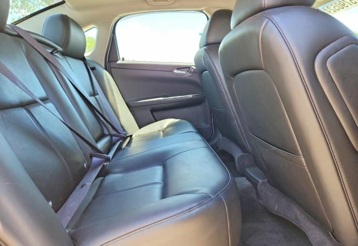 Salvage 2012 Chevrolet Impala Ltz in Белый