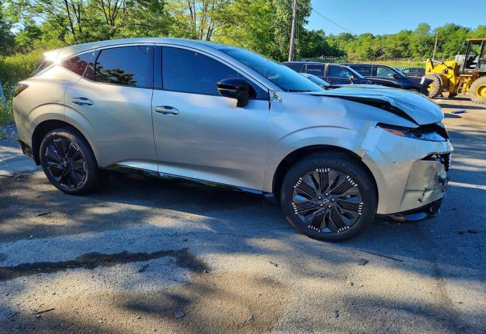 Salvage 2025 Nissan Murano Platinum in Gray