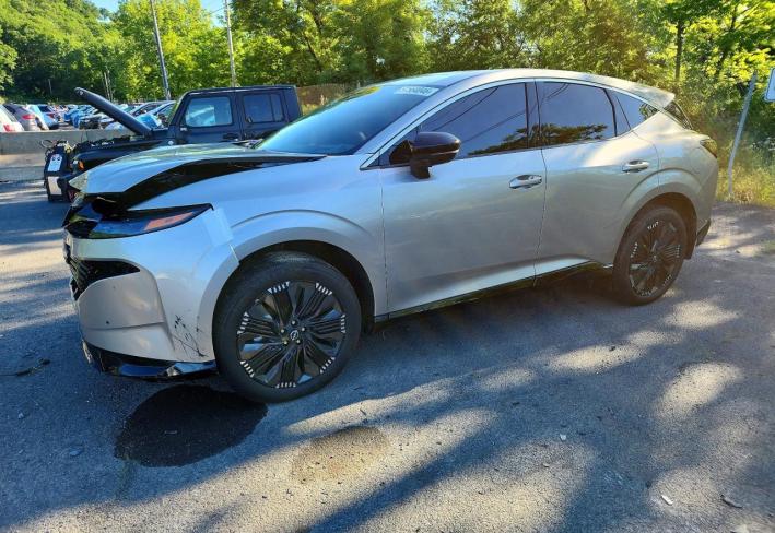 Salvage 2025 Nissan Murano Platinum in Gray