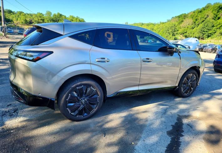 Salvage 2025 Nissan Murano Platinum in Gray