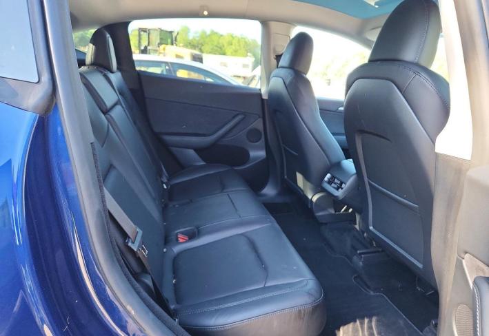 Salvage 2023 Tesla Model Y  in Blue