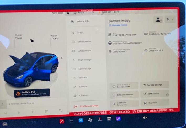 Salvage 2023 Tesla Model Y  in Blue