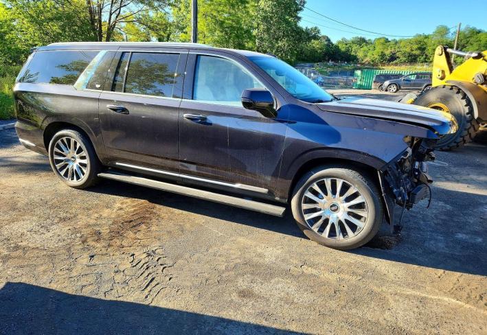 Salvage 2026 Cadillac Escalade Esv Platinum Luxury in Черный