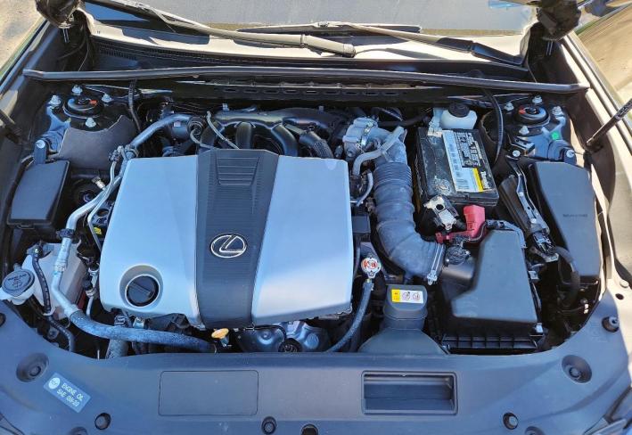 Salvage 2024 Lexus Es 350  in Gray