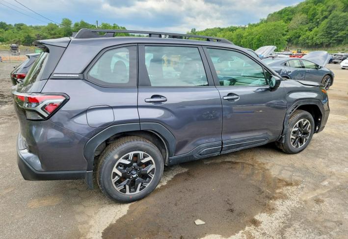 Salvage 2026 Subaru Forester  in Gray