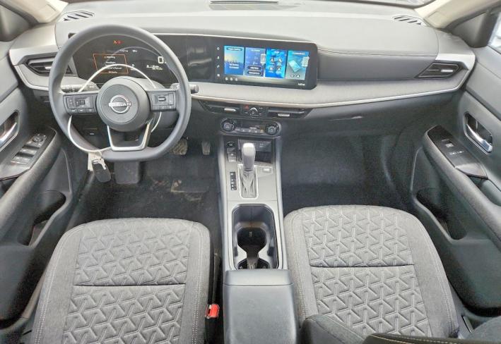 Salvage 2026 Nissan Kicks Sv in Black