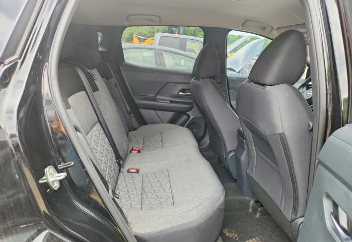 Salvage 2026 Nissan Kicks Sv in Black
