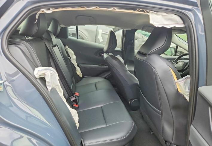 Salvage 2026 Toyota Prius Xle in Gray