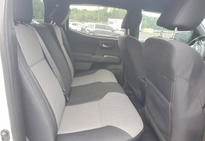 Salvage 2022 Toyota Tacoma Trd Sport in White