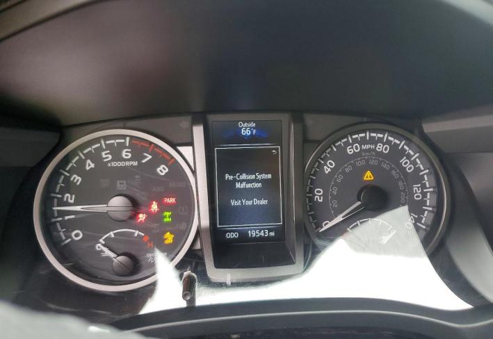 Salvage 2022 Toyota Tacoma Trd Sport in White