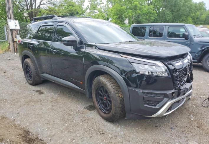 Salvage 2025 Nissan Pathfinder Rock Creek in Black