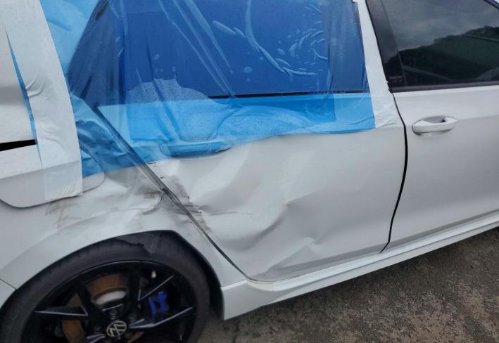 Salvage 2023 Volkswagen Golf R 20th Anniversary in Белый