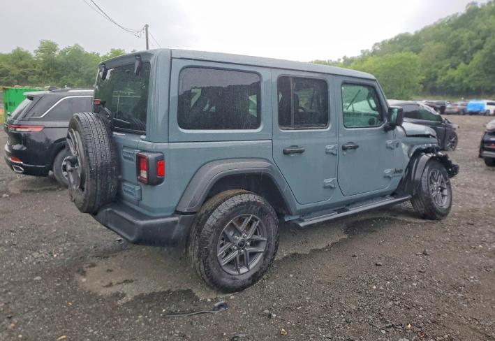 Salvage 2025 Jeep Wrangler  in Серый