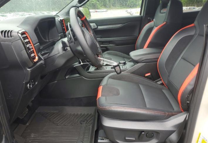 Salvage 2025 Ford Ranger Raptor in Бежевый