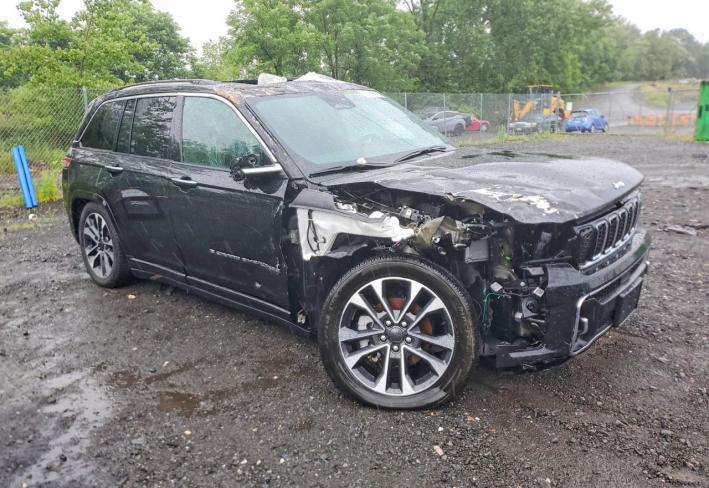 Salvage 2023 Jeep Grand Cherokee Overland in Black