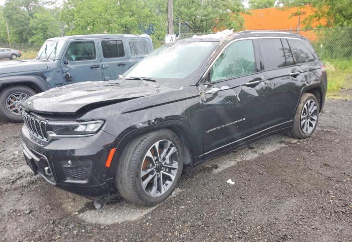 Salvage 2023 Jeep Grand Cherokee Overland in Black