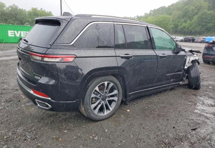Salvage 2023 Jeep Grand Cherokee Overland in Black