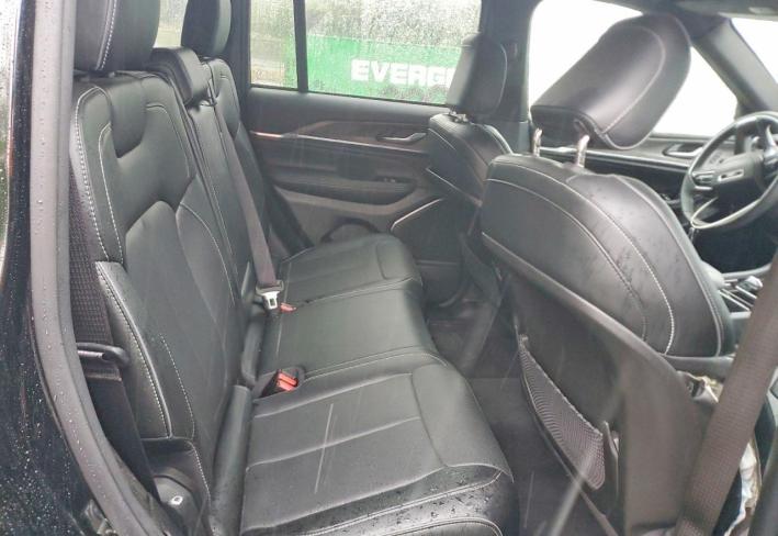 Salvage 2023 Jeep Grand Cherokee Overland in Black
