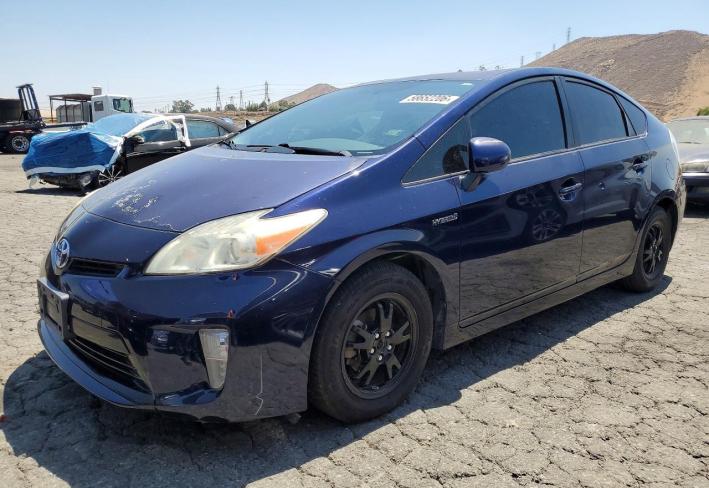 Salvage 2014 Toyota Prius Two in Синий