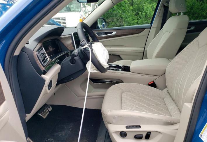 Salvage 2025 Volkswagen Atlas Sel Premium R-line in Blue