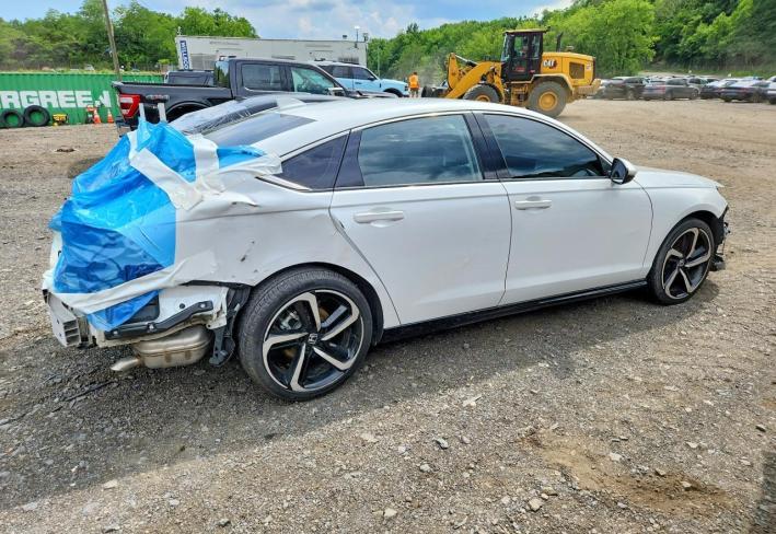 Salvage 2025 Honda Accord Touring Hybrid in White