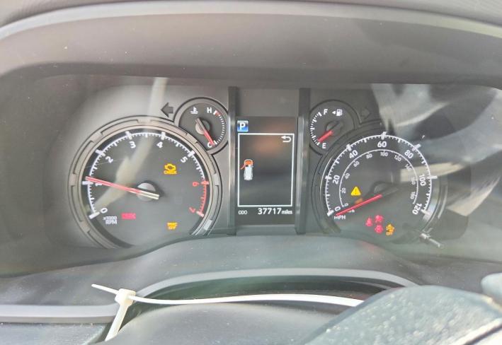 Salvage 2024 Toyota 4runner  in White