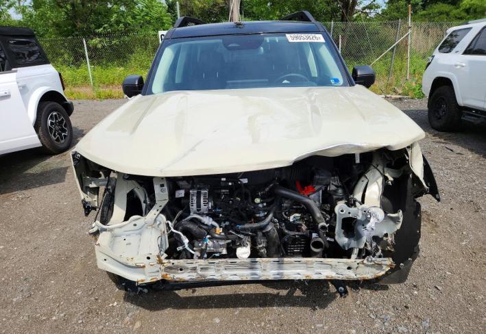 Salvage 2025 Ford Bronco Sport Outer Banks in Brown