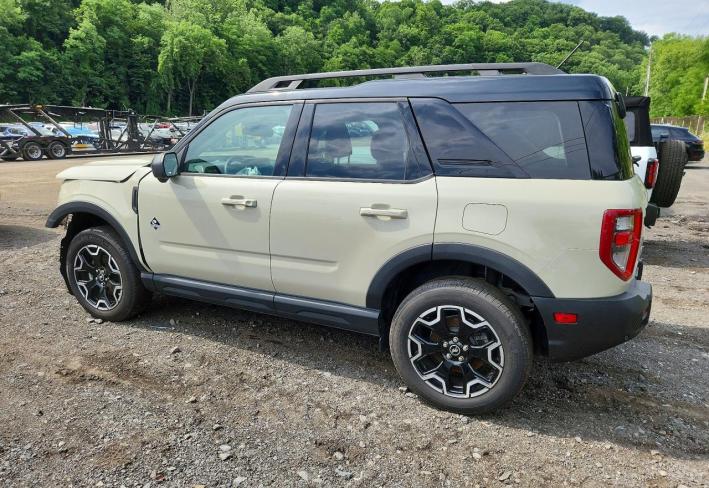 Salvage 2025 Ford Bronco Sport Outer Banks in Brown