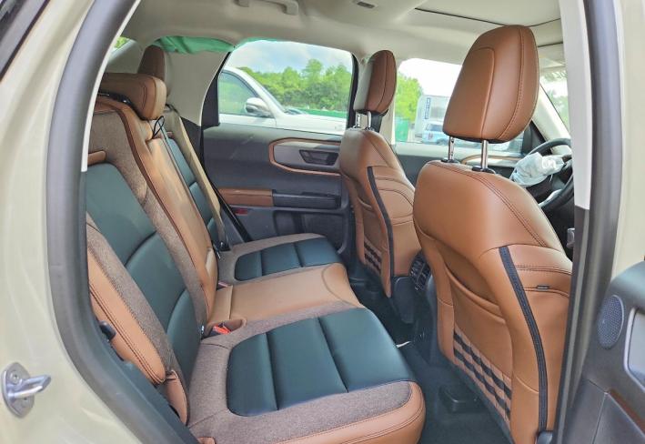 Salvage 2025 Ford Bronco Sport Outer Banks in Brown