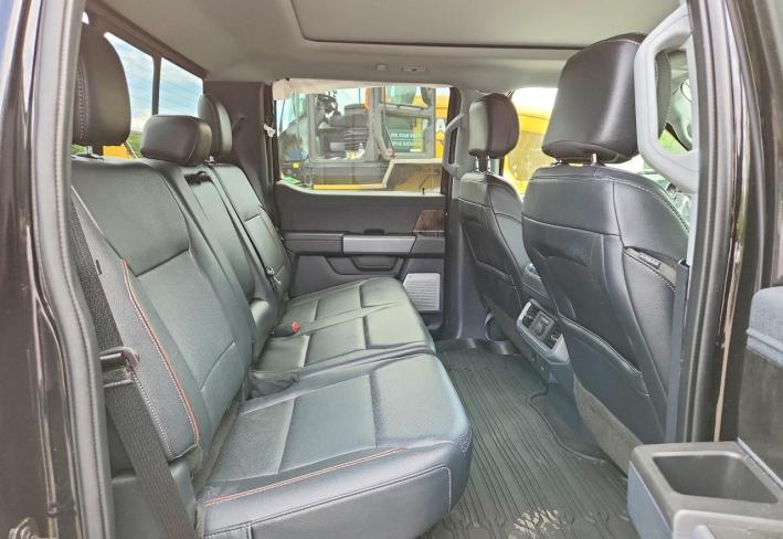 Salvage 2022 Ford F150  in Black