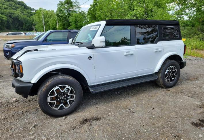Salvage 2025 Ford Bronco Outer Banks in White