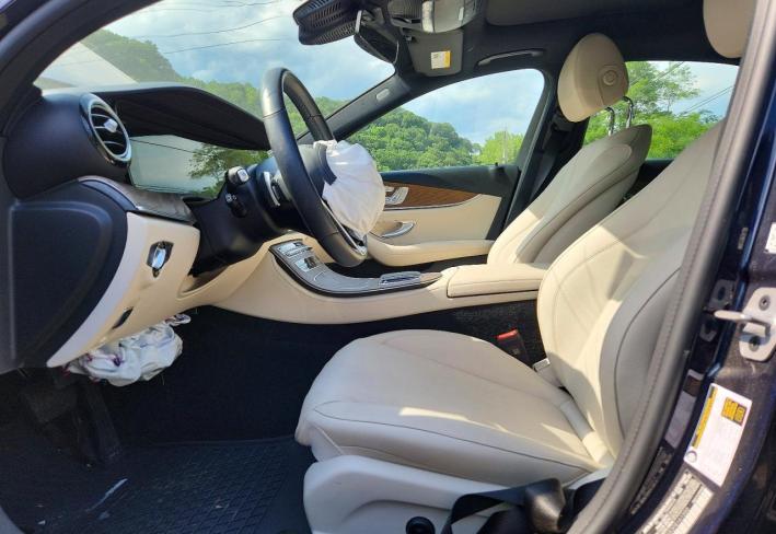 Salvage 2023 Mercedes-benz E 350 4matic in Black