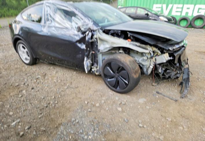 Salvage 2026 Tesla Model Y  in Gray