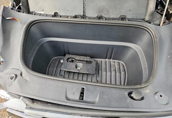 Salvage 2026 Tesla Model Y  in Gray