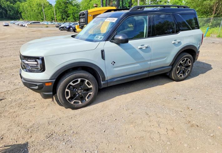 Salvage 2024 Ford Bronco Sport Outer Banks in Green