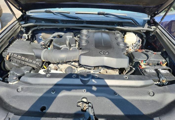 Salvage 2019 Toyota 4runner Trd Off-road in Blue