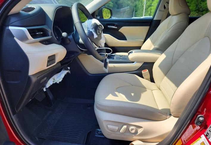 Salvage 2025 Toyota Highlander Awd Hybrid 4d 2.5l Xle in Бордовый
