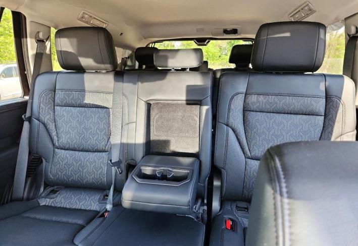 Salvage 2024 Toyota Sequoia 4wd Hybrid 4d Limited in Черный