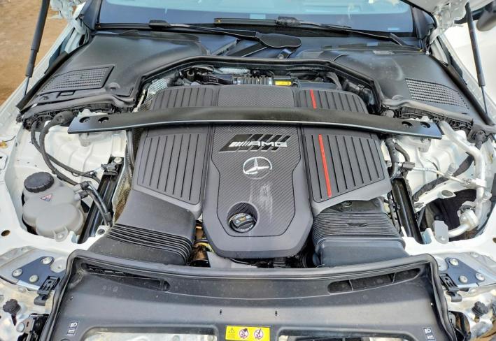 Salvage 2026 Mercedes Benz Cle 53 Amg 4matic in Белый