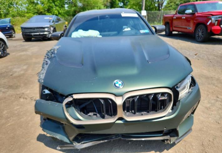 Salvage 2022 Bmw M5 Cs in Зеленый
