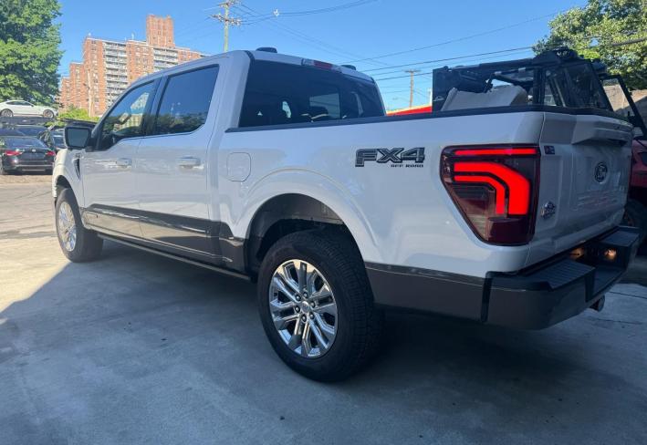Salvage 2026 Ford F150 King Ranch in Белый